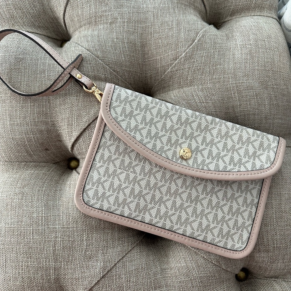 Michael Kors Cream and Pink Clutch Elegant Wristlet